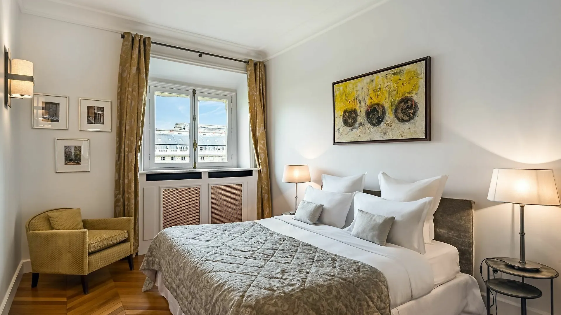 Palais Petit - Two Bedroom *